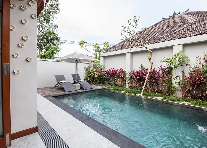 Badra House Frangipani Villa