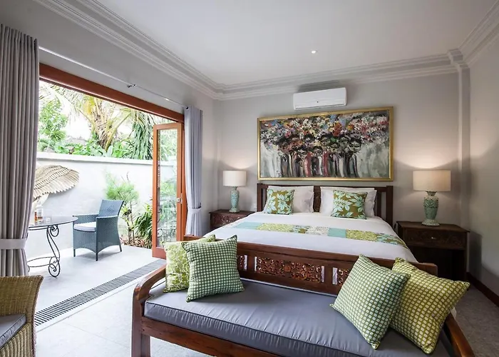 Badra House Frangipani