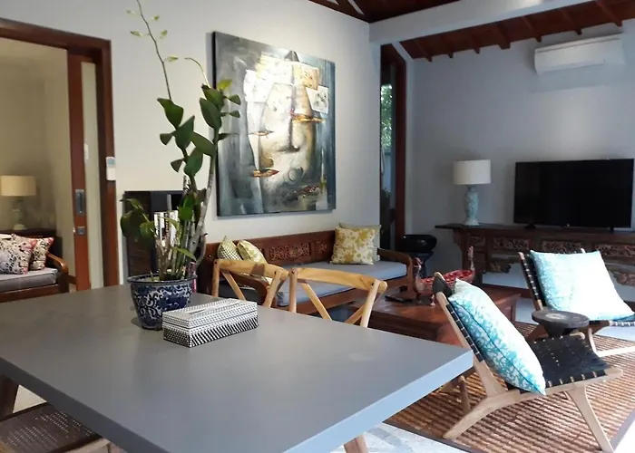 Badra House Frangipani Villa Ubud